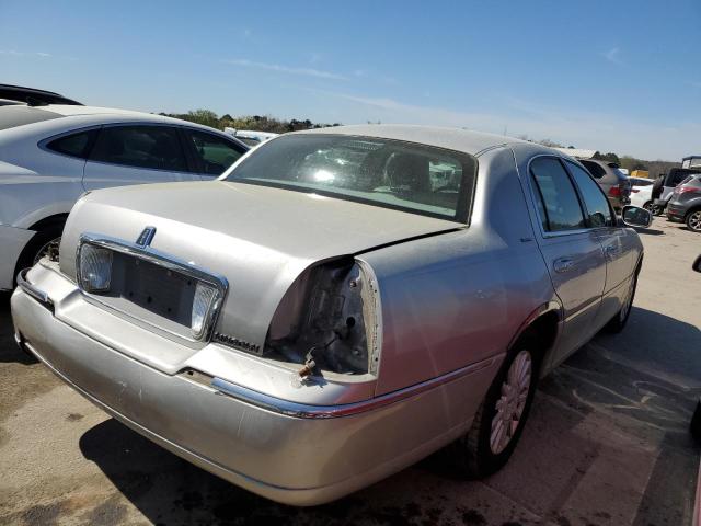 Photo 3 from auction – 2003 LINCOLN TOWN CAR E with VIN 1LNHM81W93Y620467