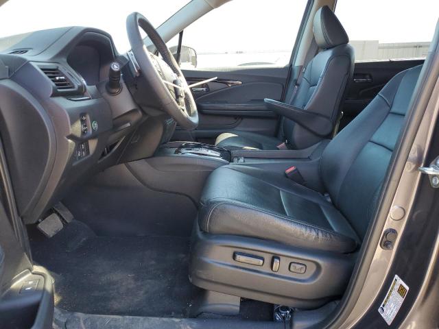 Photo 7 from auction – 2017 HONDA PILOT TOUR with VIN 5FNYF5H92HB026856