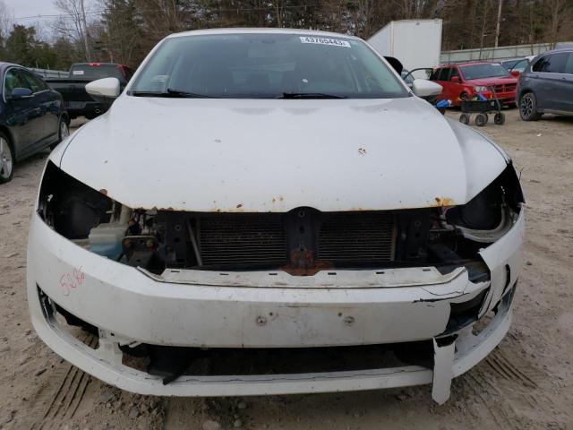 Photo 5 from auction – 2012 VOLKSWAGEN PASSAT S with VIN 1VWAP7A33CC016808