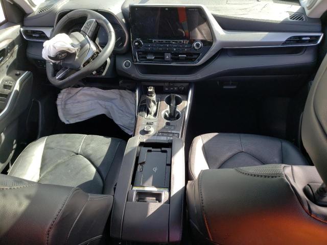 Photo 8 from auction – 2021 TOYOTA HIGHLANDER with VIN 5TDFZRBH1MS110680