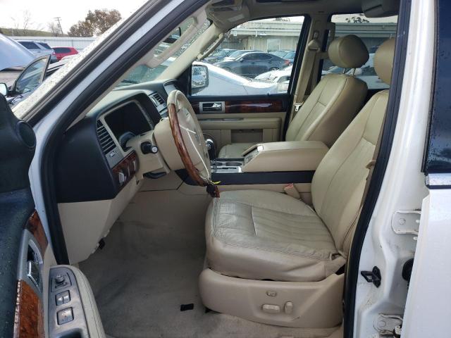 Photo 7 from auction – 2005 LINCOLN NAVIGATOR with VIN 5LMFU27575LJ21165
