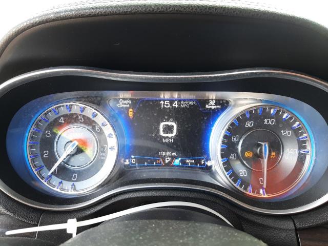 Photo 9 from auction – 2015 CHRYSLER 300 LIMITE with VIN 2C3CCAAG1FH749484