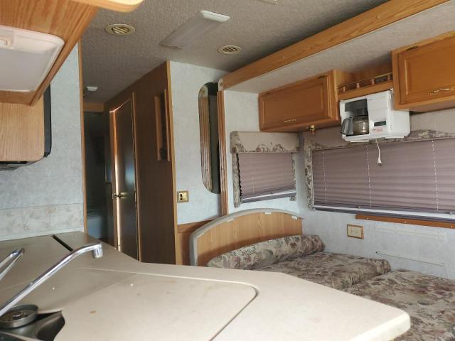 Photo 6 from auction – 2001 WINNEBAGO CAMPER with VIN 1FCNF53S710A05633