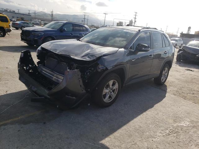 TOYOTA RAV4 XLE 2021 with VIN 2T3W1RFV5MC116649 - Photo from auction