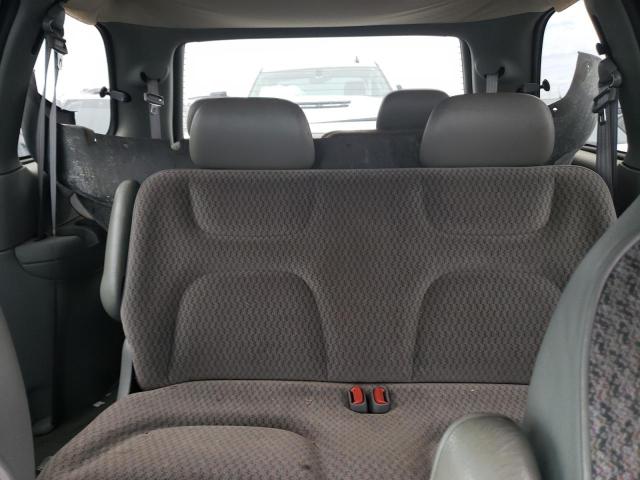 Photo 10 from auction – 2000 DODGE CARAVAN with VIN 2B4GP2532YR709164