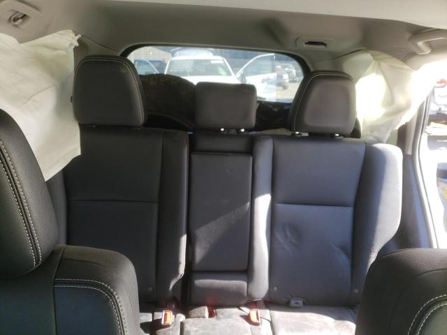 Photo 10 from auction – 2016 TOYOTA RAV4 LIMIT with VIN JTMDFREV7GJ098828