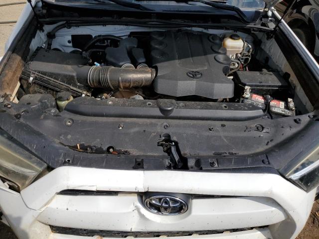 Photo 12 from auction – 2015 TOYOTA 4RUNNER SR with VIN JTEBU5JR0F5240826