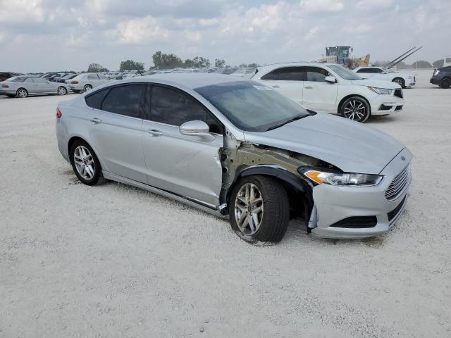 Photo 4 from auction – 2016 FORD FUSION SE with VIN 3FA6P0H76GR102667