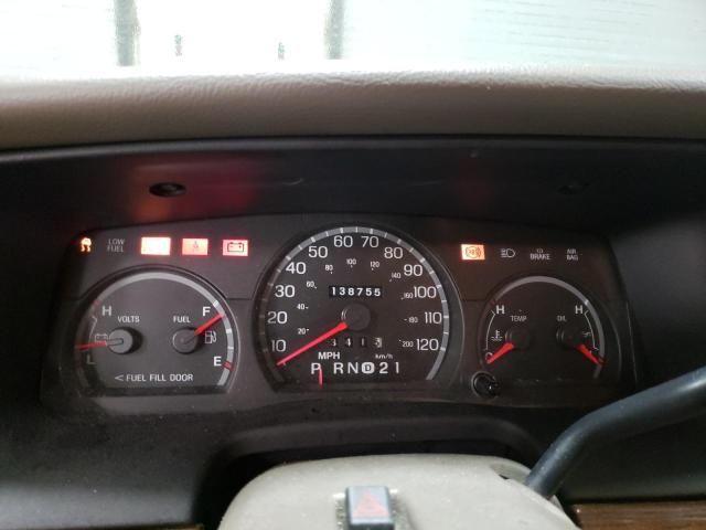 Photo 9 from auction – 2003 FORD CROWN VICT with VIN 2FAFP74W83X158790