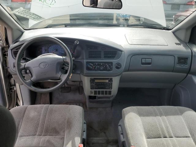 Photo 8 from auction – 2002 TOYOTA SIENNA CE with VIN 4T3ZF19C02U433910