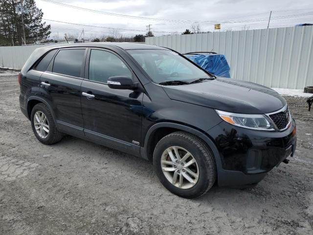 Photo 4 from auction – 2015 KIA SORENTO LX with VIN 5XYKTCA68FG569654