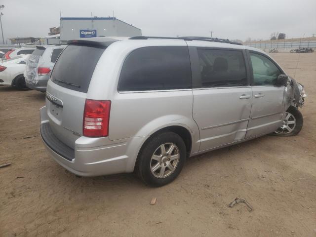Photo 3 from auction – 2010 CHRYSLER TOWN & COU with VIN 2A4RR5D15AR420965