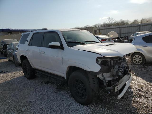Photo 4 from auction – 2018 TOYOTA 4RUNNER SR with VIN JTEBU5JR3J5514481