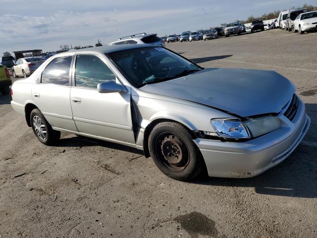 Photo 4 from auction – 2001 TOYOTA CAMRY CE with VIN JT2BG22K310603758
