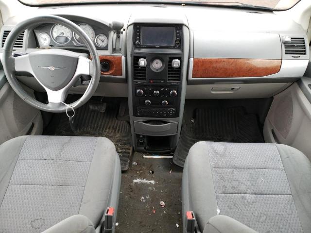 Photo 8 from auction – 2008 CHRYSLER TOWN & COU with VIN 2A8HR54P78R668322
