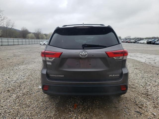 Photo 6 from auction – 2018 TOYOTA HIGHLANDER with VIN 5TDJZRFH5JS538638