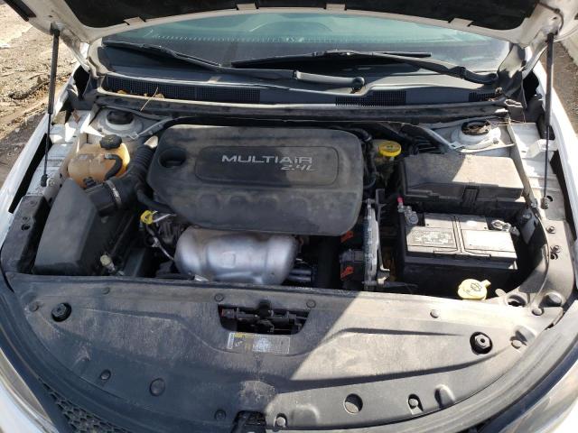Photo 11 from auction – 2015 CHRYSLER 200 S with VIN 1C3CCCBB1FN627004