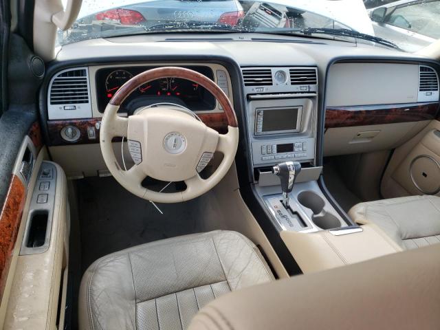 Photo 8 from auction – 2005 LINCOLN NAVIGATOR with VIN 5LMFU27575LJ21165