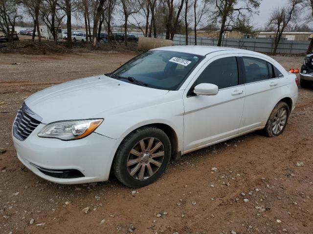 CHRYSLER 200 TOURIN 2013 مع رقم تعريف المركبة 1C3CCBBB6DN770778 - صورة من المزاد