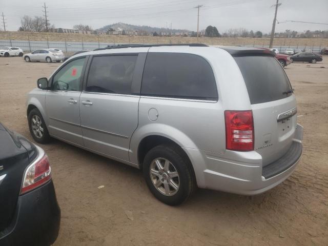 Photo 2 from auction – 2010 CHRYSLER TOWN & COU with VIN 2A4RR5D15AR420965