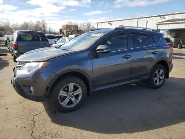 TOYOTA RAV4 XLE 2015 with VIN JTMRFREV4FD104264 - Photo from auction