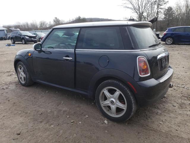 Photo 2 from auction – 2007 MINI COOPER with VIN WMWMF33597TU61860