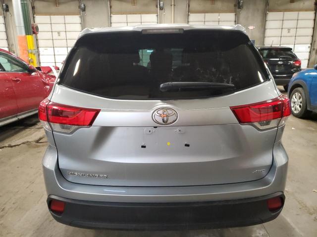 Photo 6 from auction – 2019 TOYOTA HIGHLANDER with VIN 5TDBZRFH5KS740207
