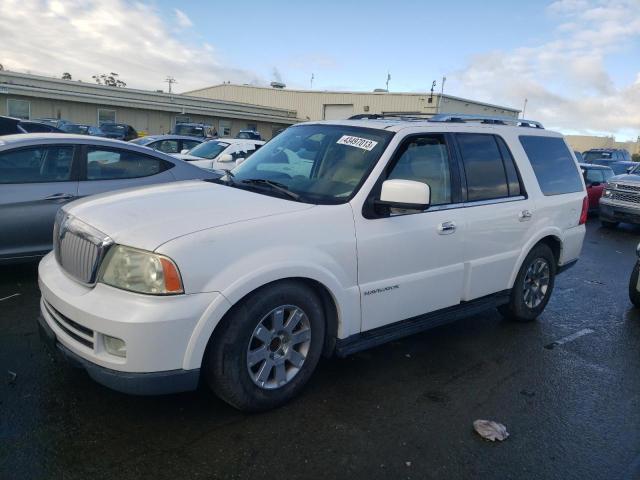 LINCOLN NAVIGATOR 2005 with VIN 5LMFU27575LJ21165 - Photo from auction