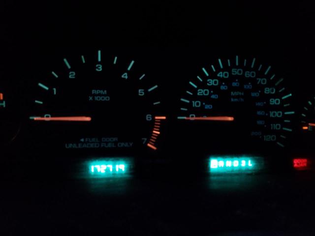 Photo 9 from auction – 1997 CHRYSLER TOWN & COU with VIN 1C4GP64L1VB457980