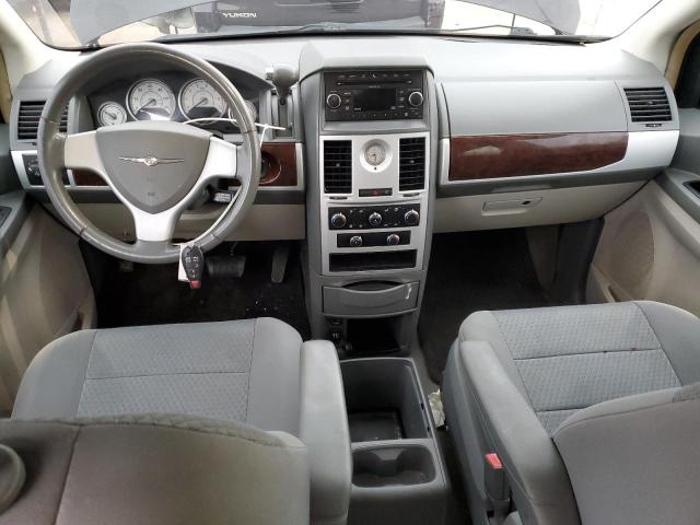 Photo 8 from auction – 2010 CHRYSLER TOWN & COU with VIN 2A4RR5D11AR253133
