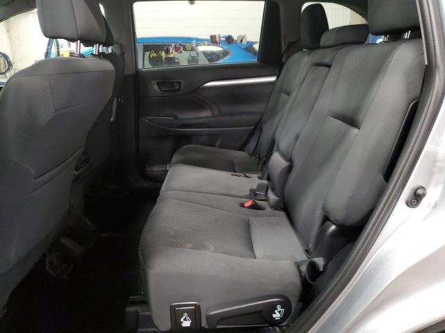 Photo 11 from auction – 2019 TOYOTA HIGHLANDER with VIN 5TDBZRFH5KS740207