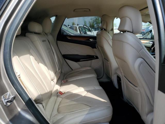 Photo 11 from auction – 2017 LINCOLN MKC SELECT with VIN 5LMCJ2C93HUL27635