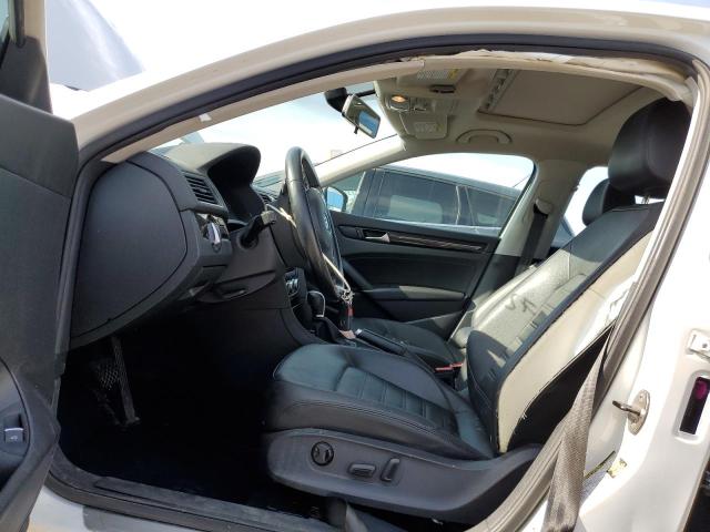 Photo 7 from auction – 2014 VOLKSWAGEN PASSAT SE with VIN 1VWBS7A32EC093059