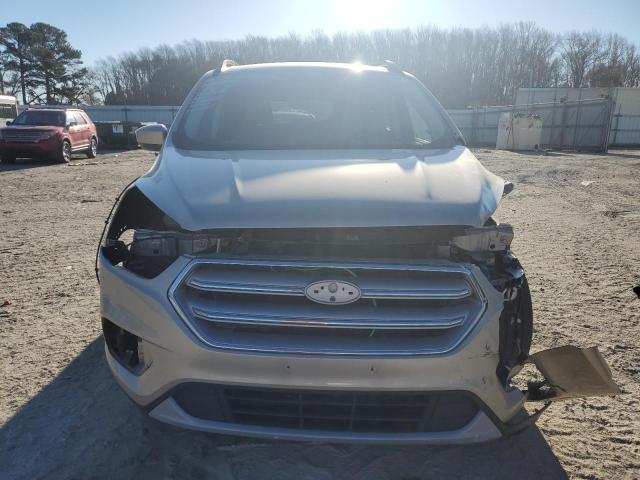 Photo 5 from auction – 2018 FORD ESCAPE SEL with VIN 1FMCU0HD8JUC67563
