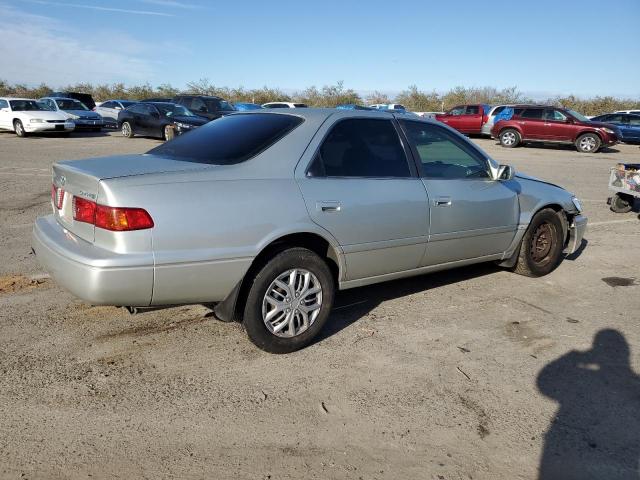 Photo 3 from auction – 2001 TOYOTA CAMRY CE with VIN JT2BG22K310603758
