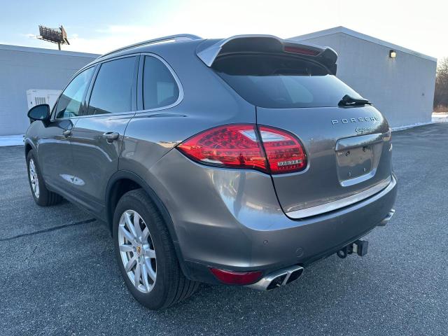Photo 3 from auction – 2014 PORSCHE CAYENNE with VIN WP1AF2A21ELA41949