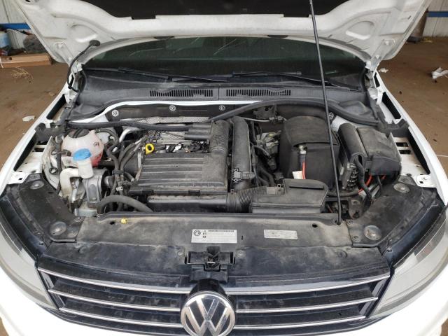 Photo 11 from auction – 2017 VOLKSWAGEN JETTA S with VIN 3VW2B7AJ3HM216482