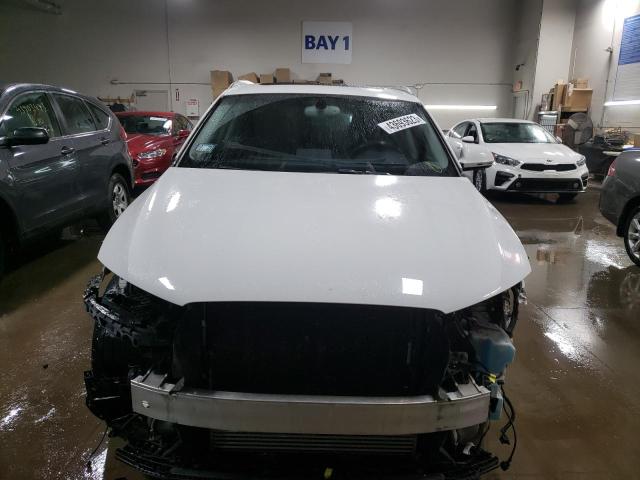 Photo 5 from auction – 2015 AUDI Q3 PREMIUM with VIN WA1BFCFS9FR003270