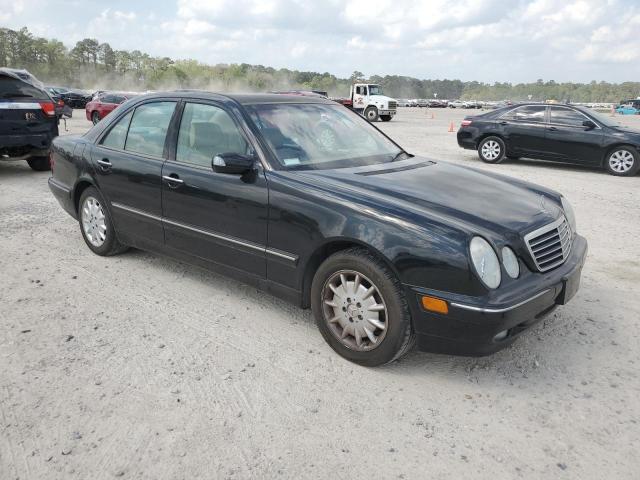 Photo 4 from auction – 2000 MERCEDES-BENZ E 320 with VIN WDBJF65J8YB080735