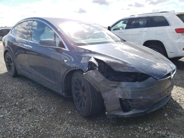 Photo 4 from auction – 2017 TESLA MODEL X with VIN 5YJXCBE2XHF037887