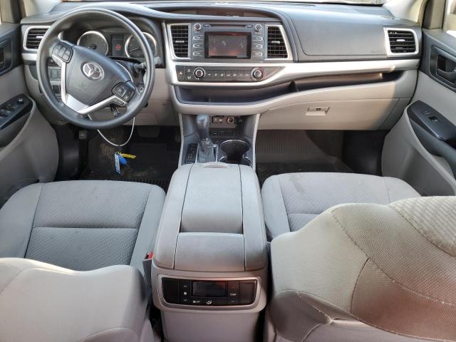 Photo 8 from auction – 2019 TOYOTA HIGHLANDER with VIN 5TDZARFH1KS045227