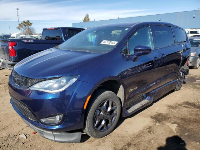 CHRYSLER PACIFICA T 2019 with VIN 2C4RC1FG5KR741262 - Photo from auction