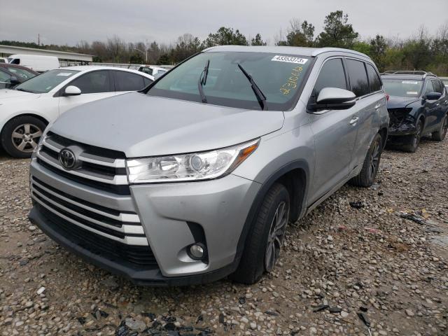TOYOTA HIGHLANDER 2017 with VIN 5TDKZRFHXHS520232 - Photo from auction
