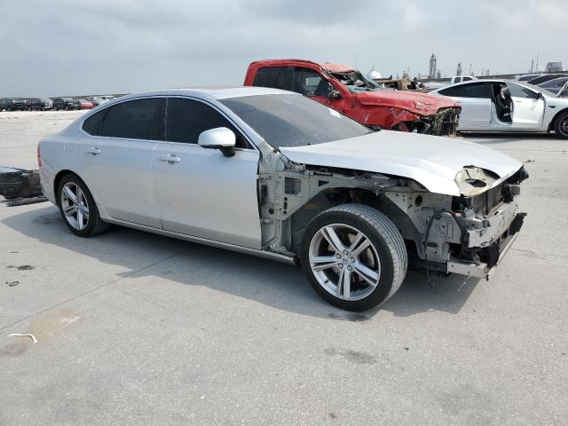 Photo 4 from auction – 2018 VOLVO S90 T5 MOM with VIN LVY982MK2JP027757