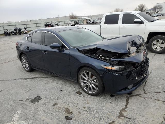 Photo 4 from auction – 2019 MAZDA 3 PREMIUM with VIN 3MZBPAEM0KM101140