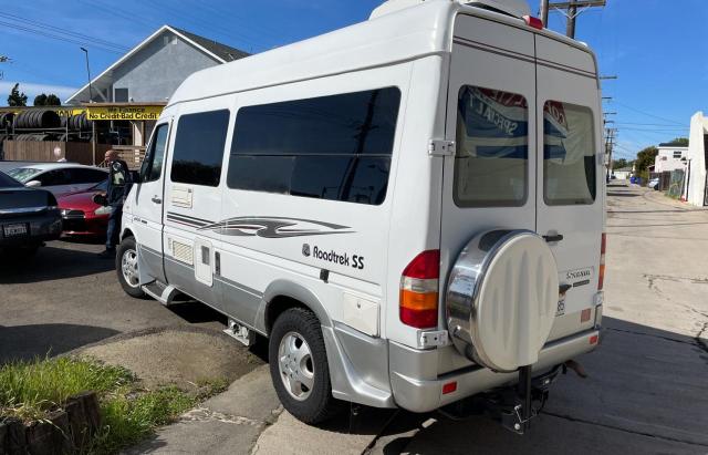 Photo 3 from auction – 2006 DODGE SPRINTER 2 with VIN WD0PD644X65967916