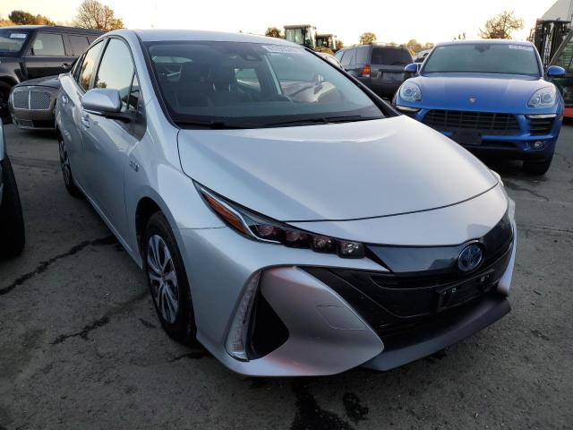 Photo 4 from auction – 2022 TOYOTA PRIUS PRIM with VIN JTDKAMFP7N3220937