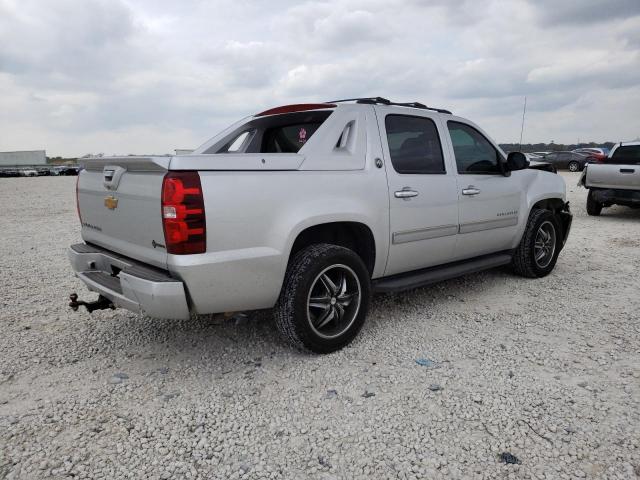 Photo 3 from auction – 2013 CHEVROLET AVALANCHE with VIN 3GNMCEE00DG111235