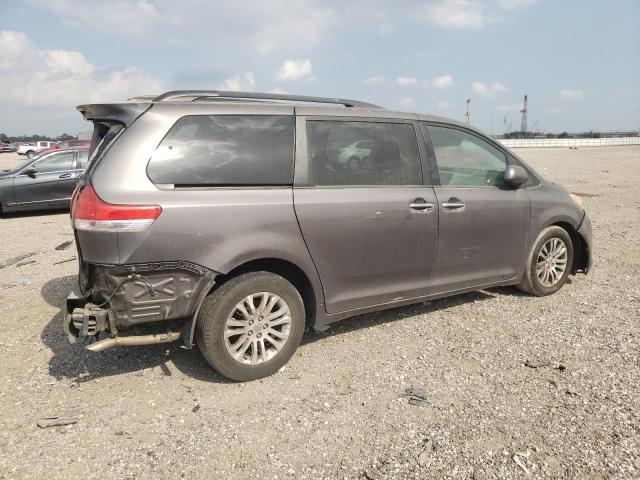 Photo 3 from auction – 2012 TOYOTA SIENNA XLE with VIN 5TDYK3DC6CS239363