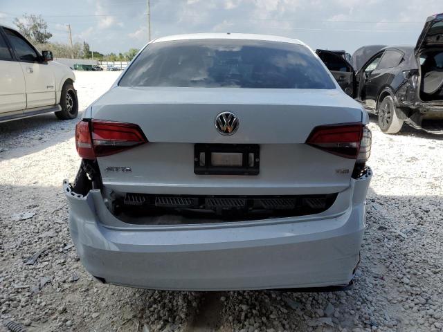 Photo 6 from auction – 2017 VOLKSWAGEN JETTA S with VIN 3VW2B7AJ2HM307212